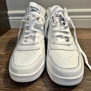 Brand New Women’s Reebok Sneakers. Never worn. Size 10